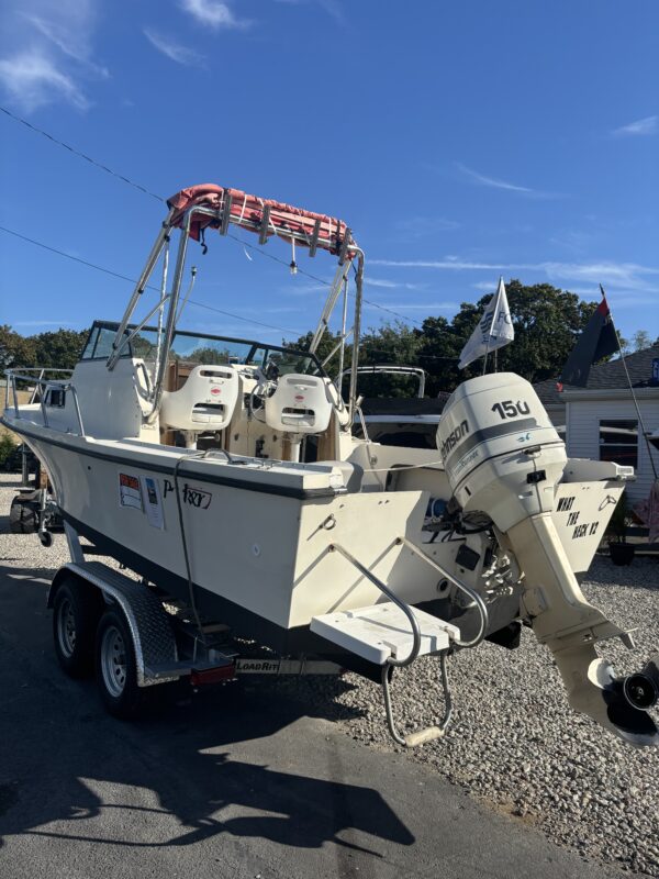 1989 Parker 21' Walk Around - Image 11