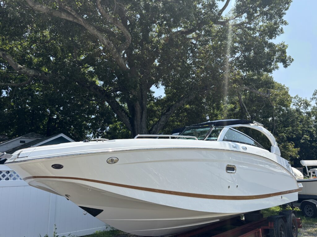 2027 Four Winns HD8
