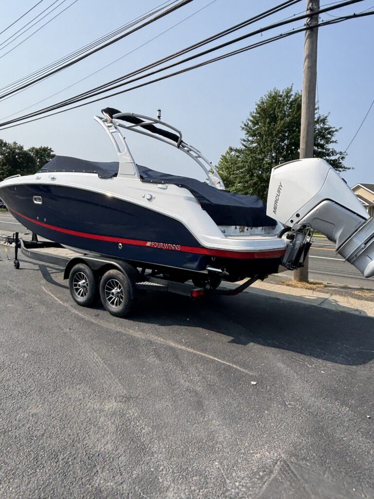 2026 Four Winns HD5