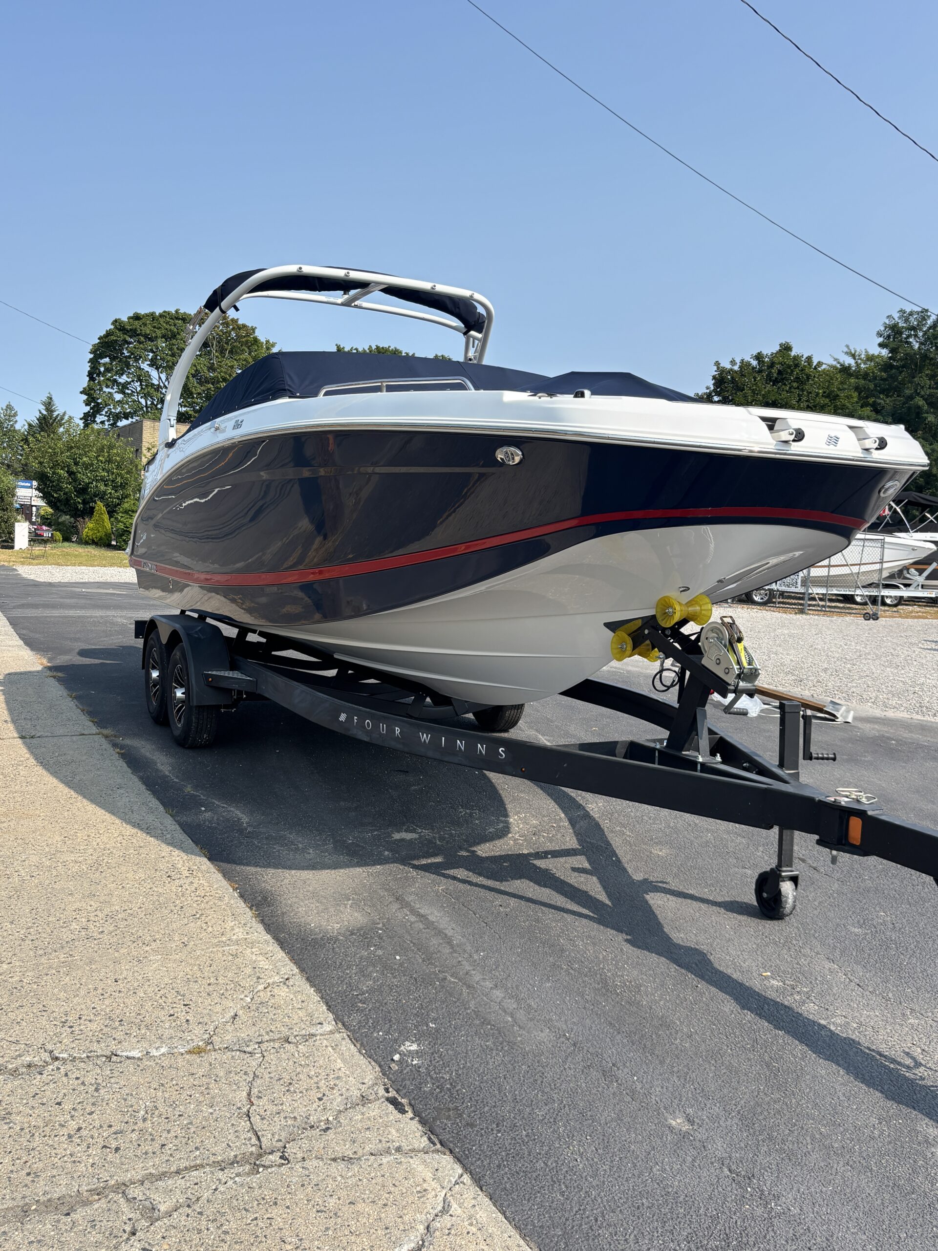 2026 Four Winns HD5 - Image 18